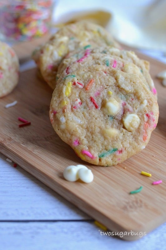 Funfetti cookies from scratch! An easy and cheerful cookie with the familiar cake batter flavor. #twosugarbugs #funfetti #cookielove #withsprinkles
