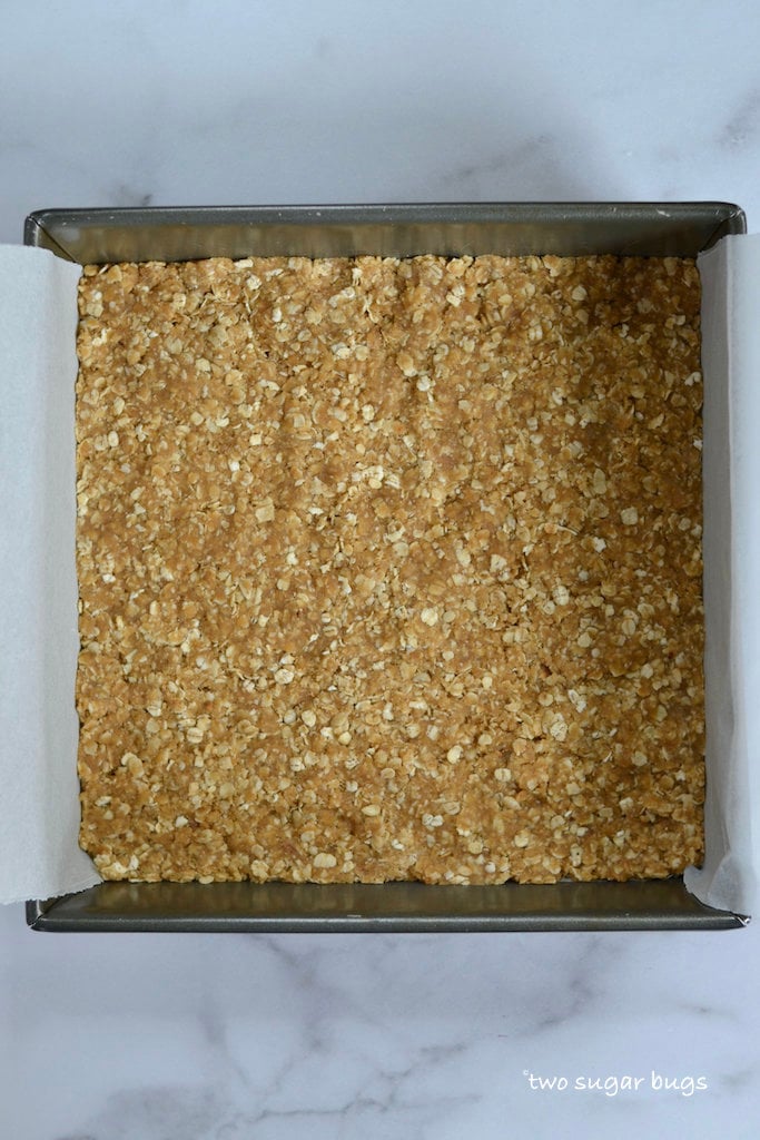 oat bottom in prepared baking pan
