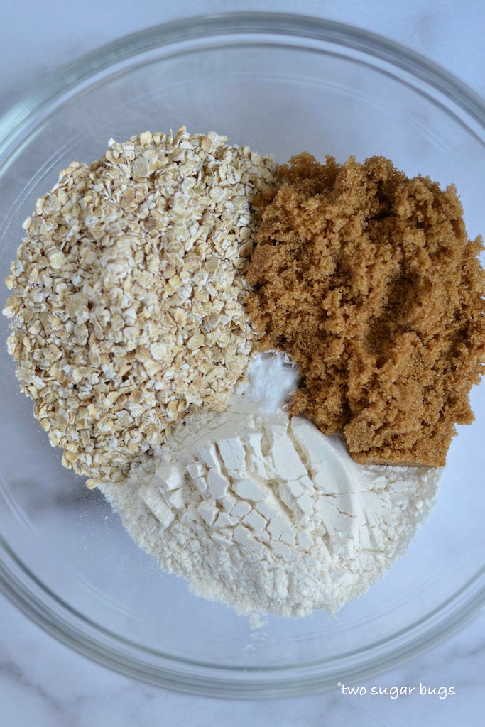 oat layer ingredients in a bowl