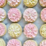 Buttercream Sugar Cookies #twosugarbugs #sugarcookies