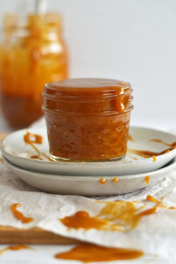 Homemade Cookie Butter Caramel Sauce ~ two sugar bugs