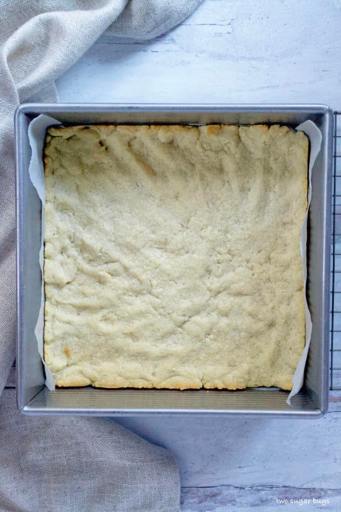 baked shortbread crust in a baking pan
