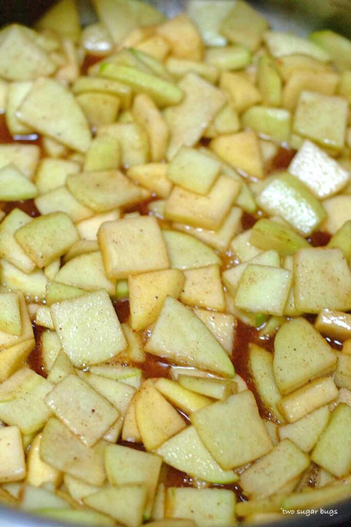 apple filling in a saucepan