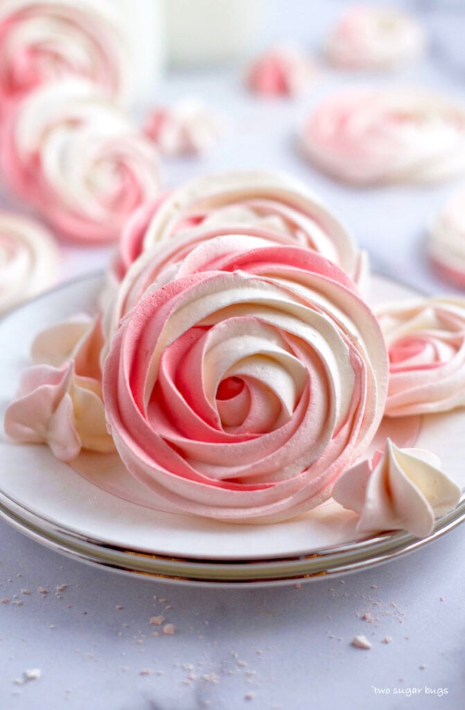 meringue cookies without cream of tartar on a plate