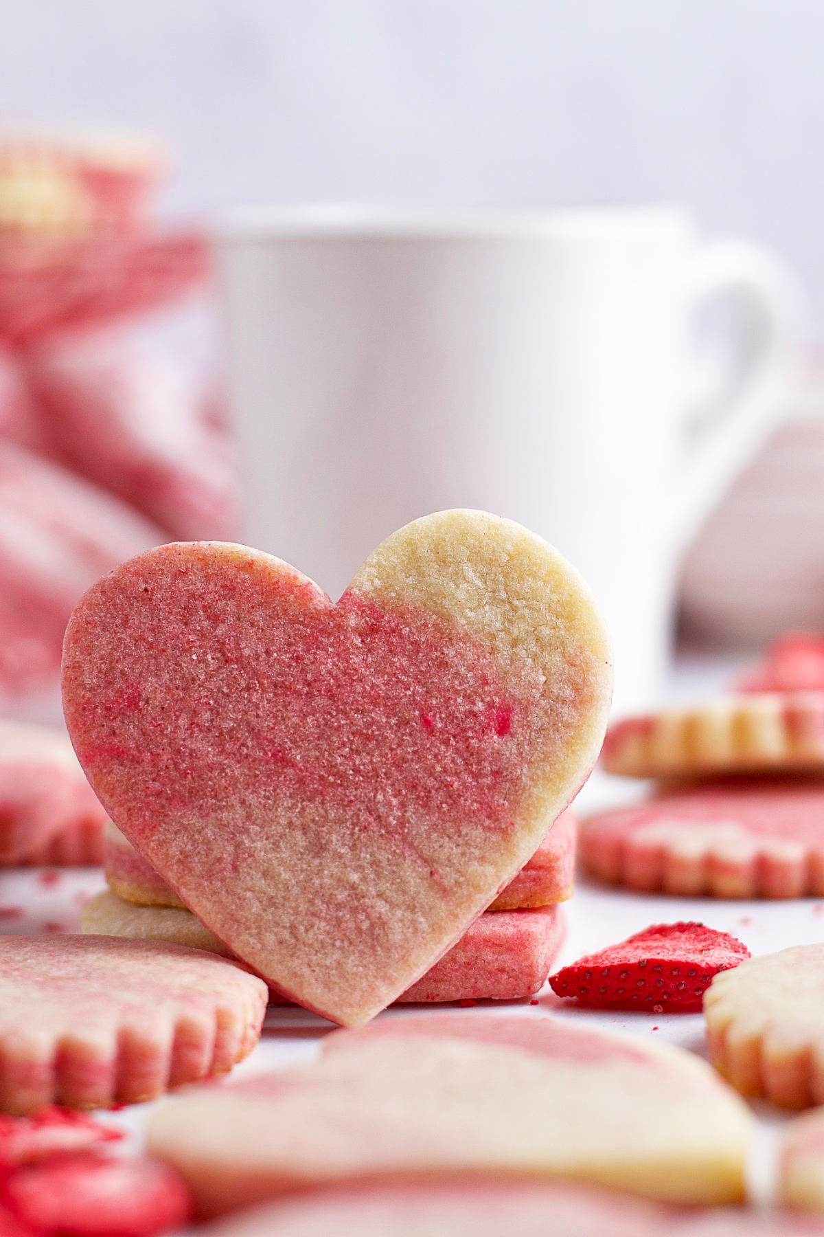 heart shape marbled sugar cookie