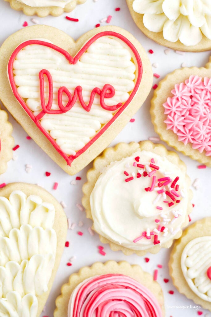 valentine decorated sugar cookies