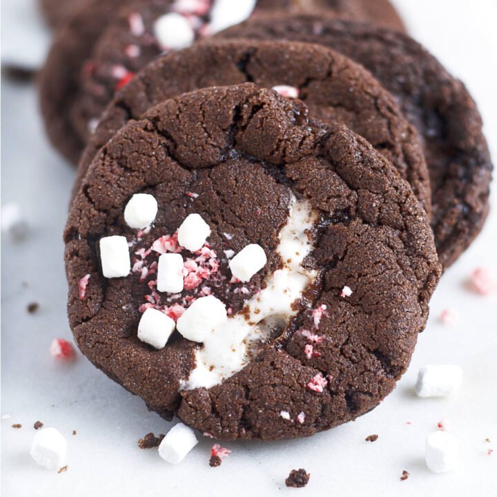 peppermint hot cocoa cookie with mini marshmallows