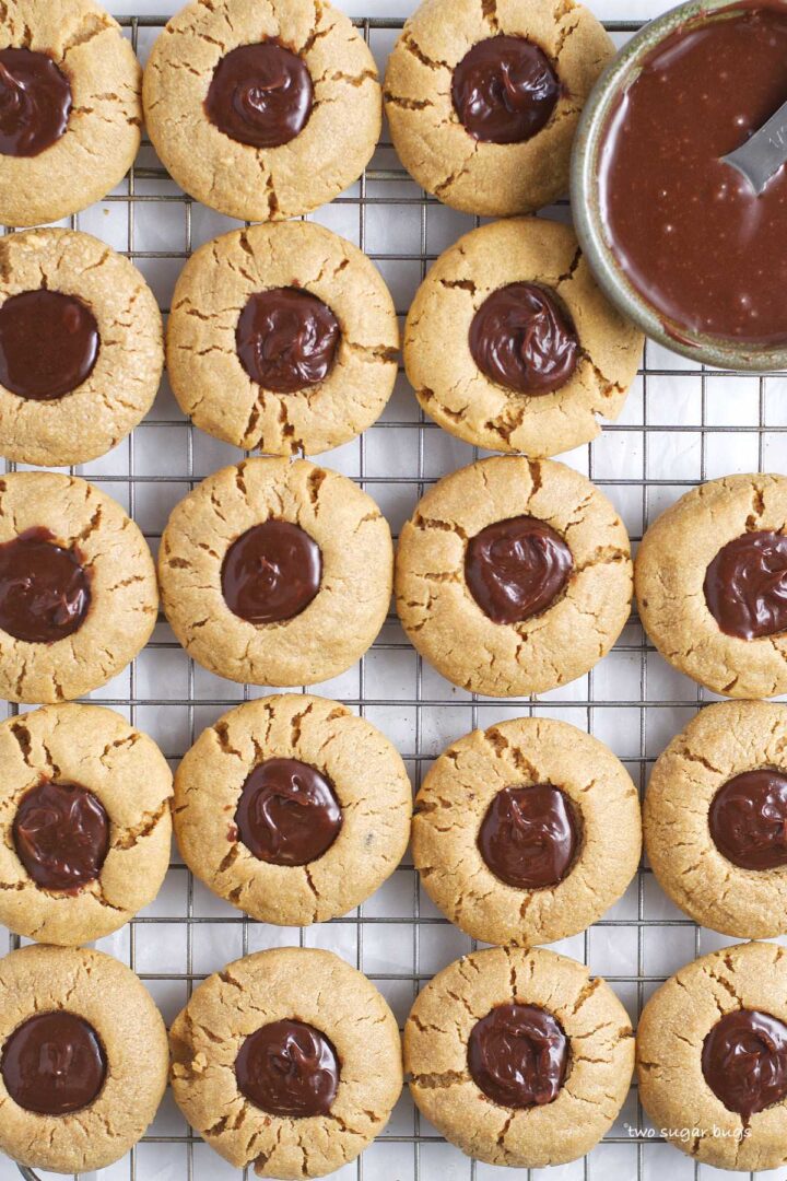 Peanut Butter Thumbprint Cookies {no chill} two sugar bugs