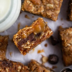 upclose look at the inside of a caramelita bar