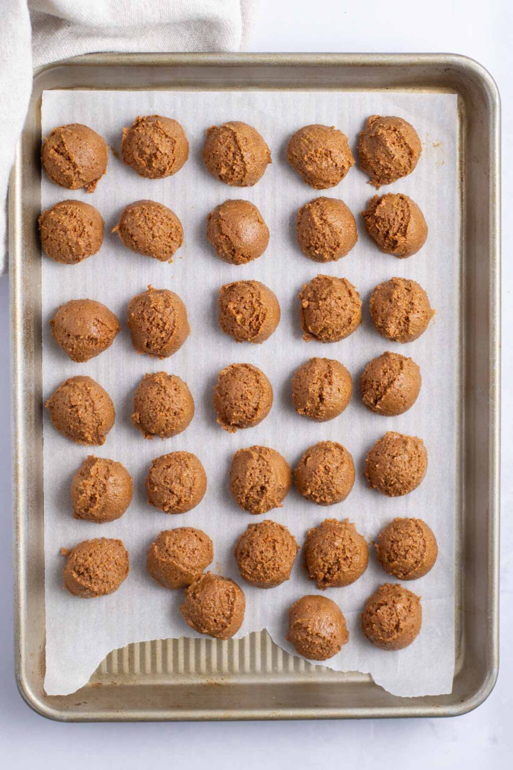Biscoff Truffles {3 ingredients} two sugar bugs