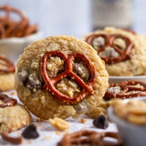 Father's Day cookies with a pretzel on top