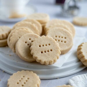 plate of vanilla shortbread cookies
