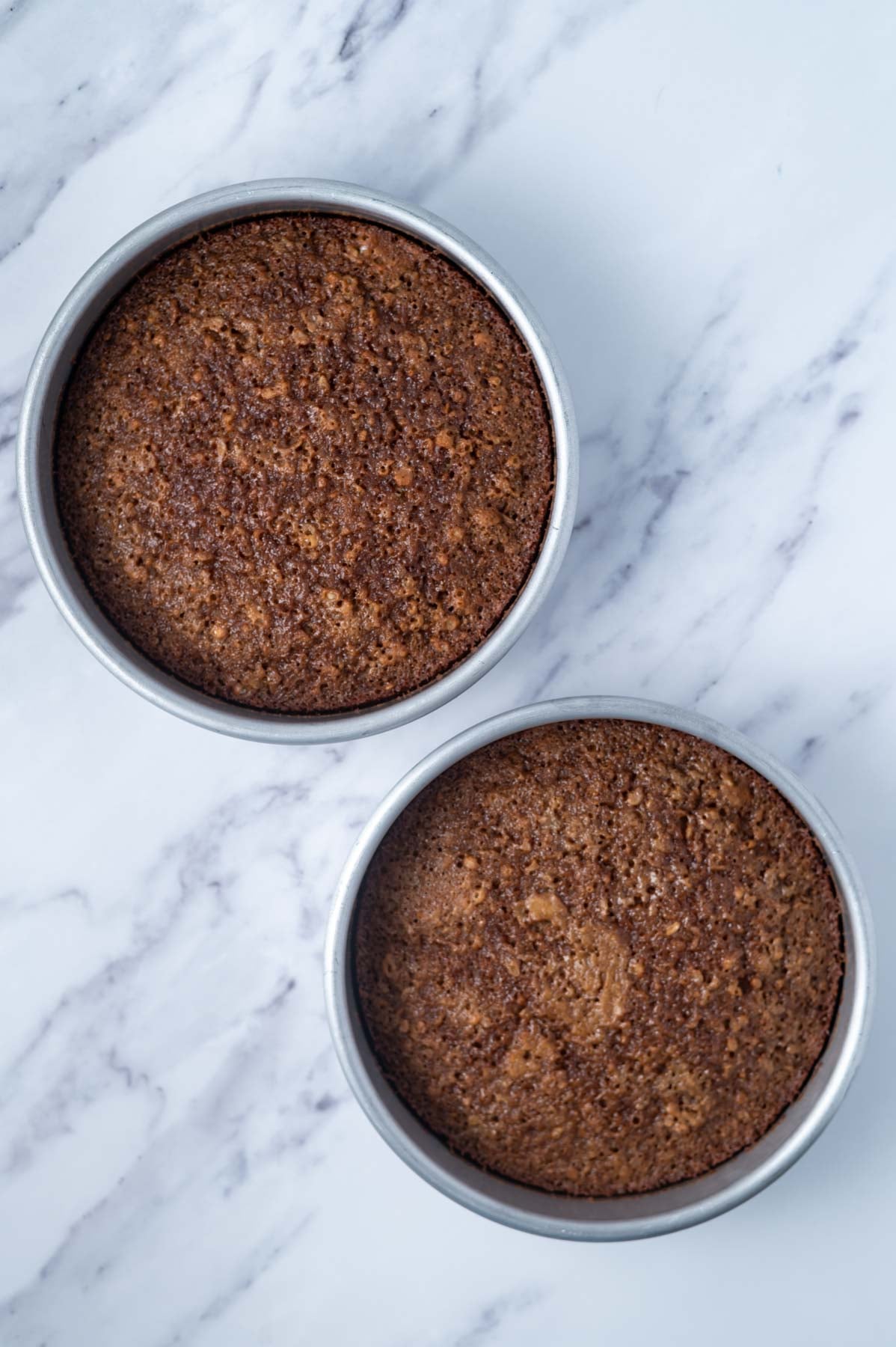 baked oatmeal cake in round pans