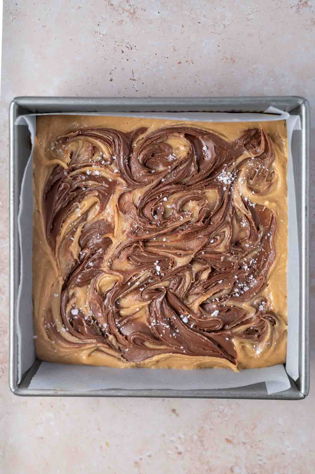 nutella swirled into blondie batter